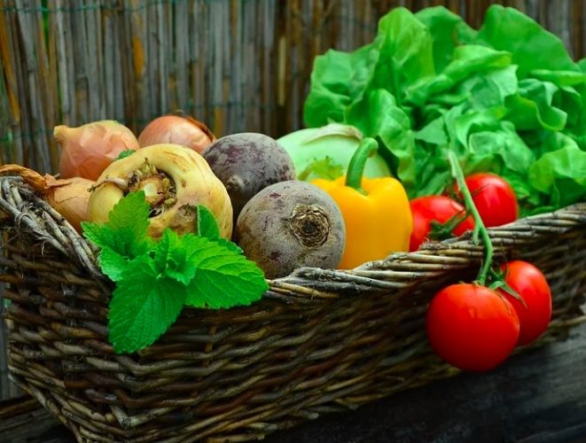 Sezonowe warzywa i owoce